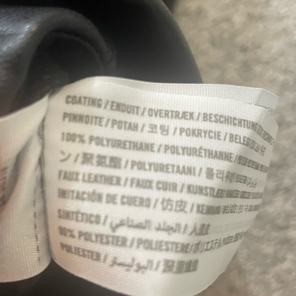 Abercrombie & Fitch Faux Leather Joggers - Picture 7 of 7